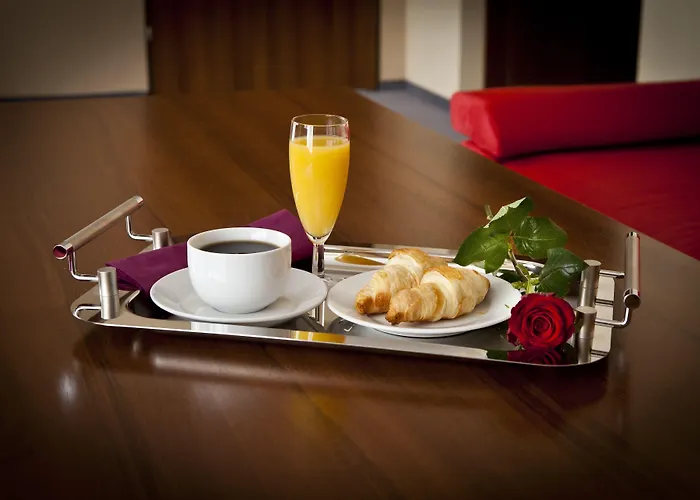 B&B Hotel Tychy فندق 3*