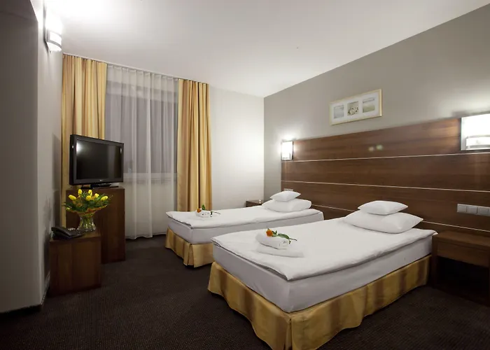 فندق B&B Hotel Tychy تخه