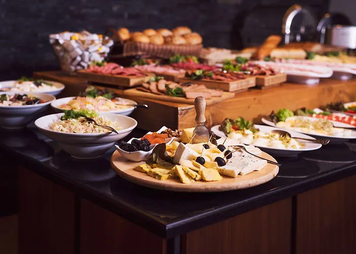 B&B Hotel Tychy فندق 3*